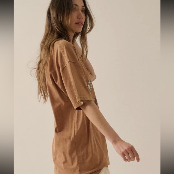 Promesa ❤️❤️ Distressed Graphic Dog Tee - Picture 2 of 5